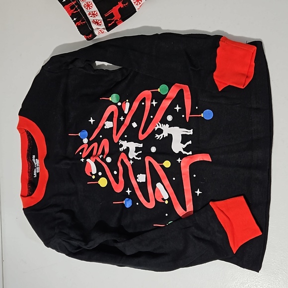 Winter pajamas Size 4 - Picture 2 of 5